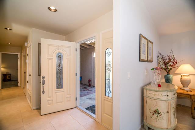74042 Catalina Way, Palm Desert CA: https://media.crmls.org/mediaz/5ef61eb6-5fea-4cd0-a2f1-9448512998f9.jpg