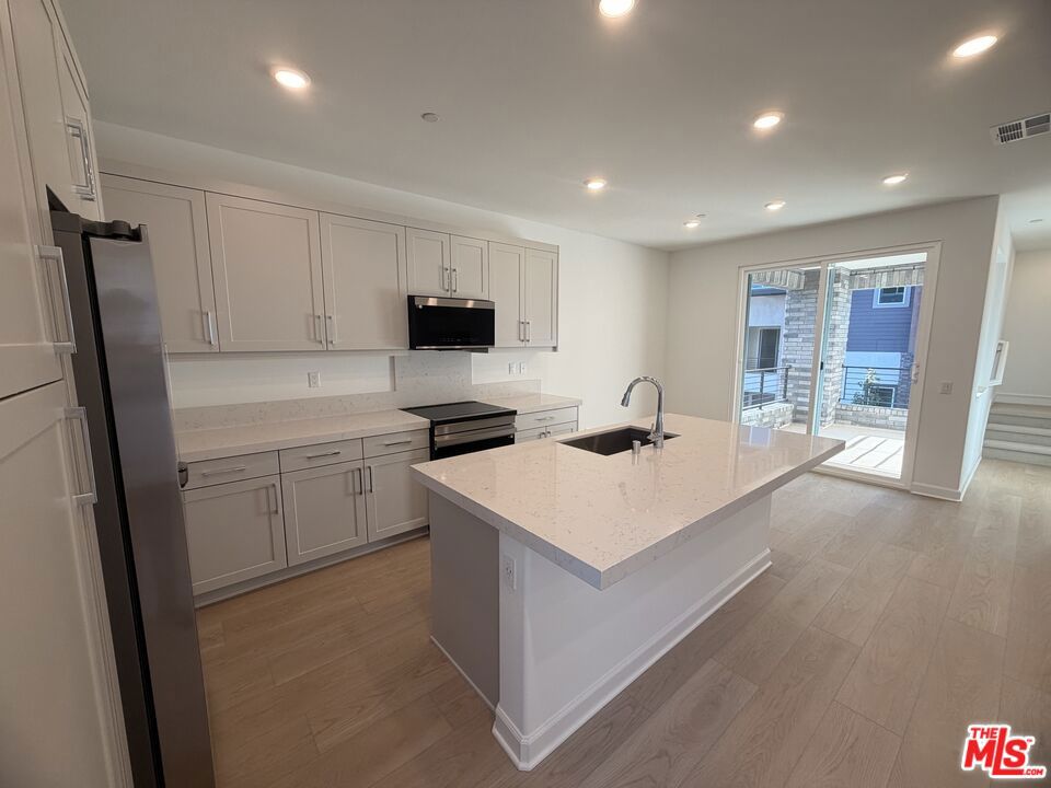 240 Abacus Ave - photo 6