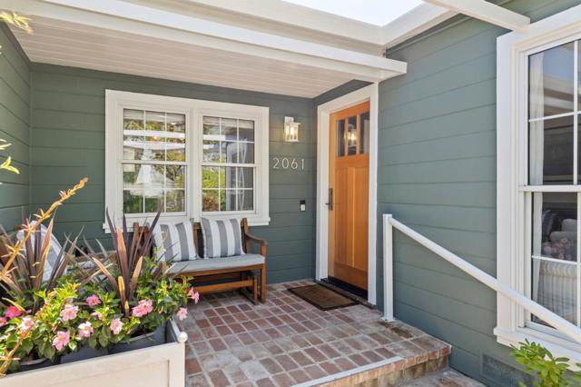 2061 Oakley Avenue, Menlo Park CA: https://media.crmls.org/mediaz/5ef6c759-ca6f-4d43-95cb-e280d9ee055c.jpg