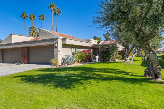 2910 Calle Loreto, Palm Springs CA: https://media.crmls.org/mediaz/5ef71d0a-9886-4f45-83d7-9d76c470da55.jpg