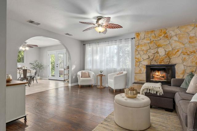 25119 Como Esta Court, Ramona CA: https://media.crmls.org/mediaz/5ef85171-9046-4082-8082-7f3558c4740a.jpg