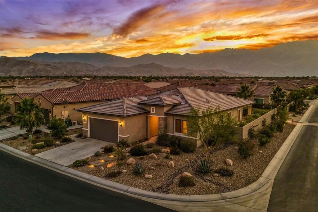 MLS #219147852DA image #4