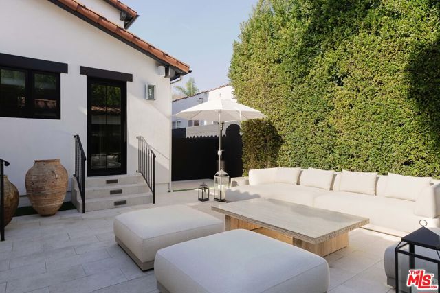 Image 28 of 41 For 408 Westbourne Drive