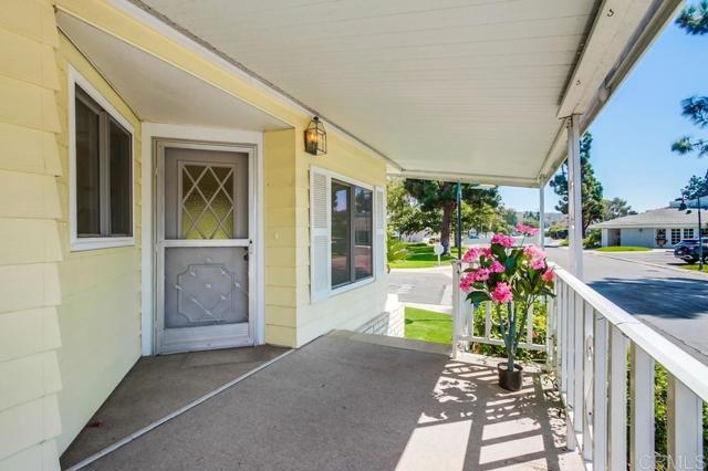 Detail Gallery Image 10 of 65 For 276 N El Camino Real #169,  Oceanside,  CA 92058 - 2 Beds | 2 Baths