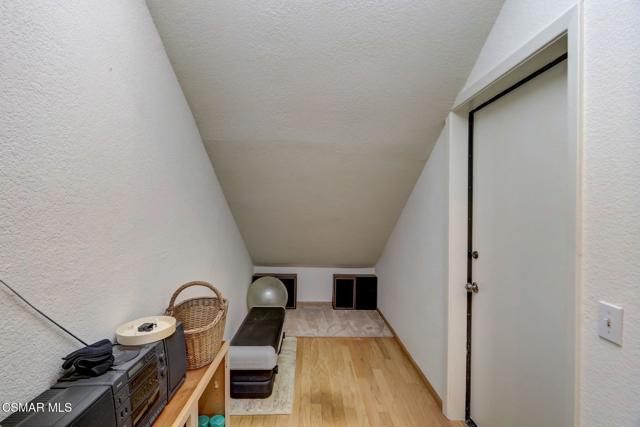 7 Bell Canyon Road, Bell Canyon CA: https://media.crmls.org/mediaz/5efb0b59-d75e-41b9-95e7-4e6dc16a7e24.jpg