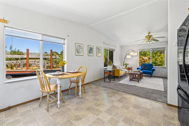 18700 Hare Creek Terrace, Fort Bragg CA: https://media.crmls.org/mediaz/5efb0c20-31be-4793-b567-c293b3d3b857.jpg