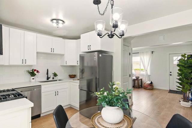 640 Heather Court, Pacifica CA: https://media.crmls.org/mediaz/5efb2149-8efd-41d4-bce7-53bb18d26d29.jpg