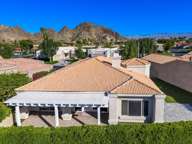 48211 Vista De Nopal, La Quinta CA: https://media.crmls.org/mediaz/5efba20a-7f7e-4243-88b0-804498aab303.jpg