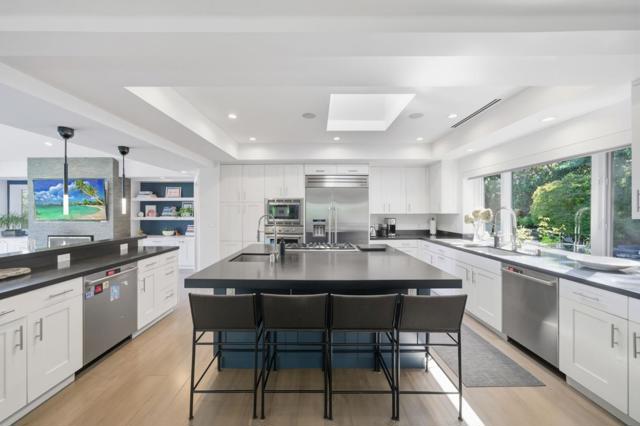 26960 Orchard Hill Lane, Los Altos Hills CA: https://media.crmls.org/mediaz/5efc38c7-6080-4051-96c5-ec6ac23e8255.jpg