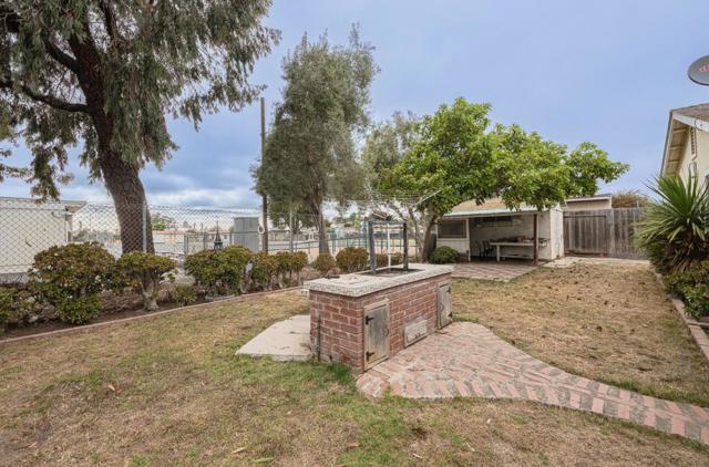 13318 Jackson Street, Salinas CA: https://media.crmls.org/mediaz/5efc9872-8699-4af1-b34b-6905b670858c.jpg