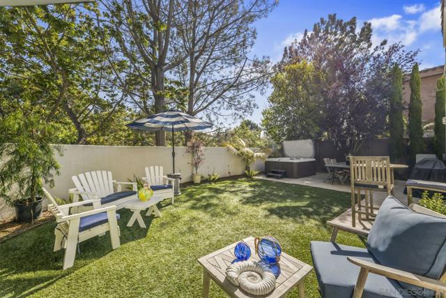 11225 Corte Isabelino, San Diego CA: https://media.crmls.org/mediaz/5efcb33d-dfcc-4105-befe-a52425c628b9.jpg