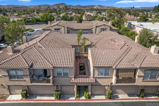646 Sumner Way, Oceanside CA: https://media.crmls.org/mediaz/5efcd4c0-21be-4946-adfa-de1d53b0d05a.jpg