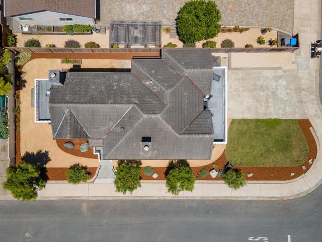 139 Santa Ana Street, El Granada CA: https://media.crmls.org/mediaz/5efd3a72-6f51-425e-a7c0-82dff6ad50ad.jpg