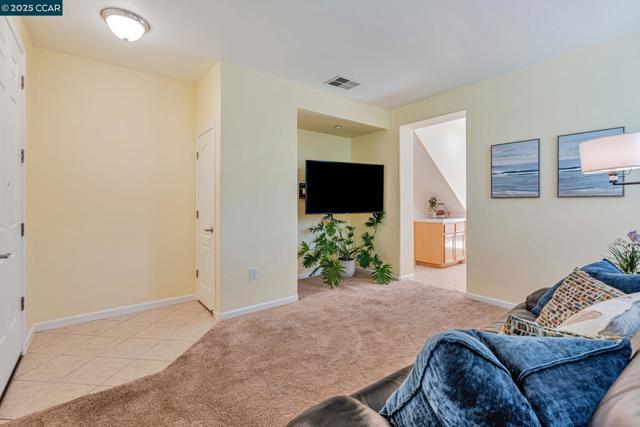 2 Corvina Ct, American Canyon CA: https://media.crmls.org/mediaz/5efd4e45-fcc1-4095-aabc-898b1151de1f.jpg