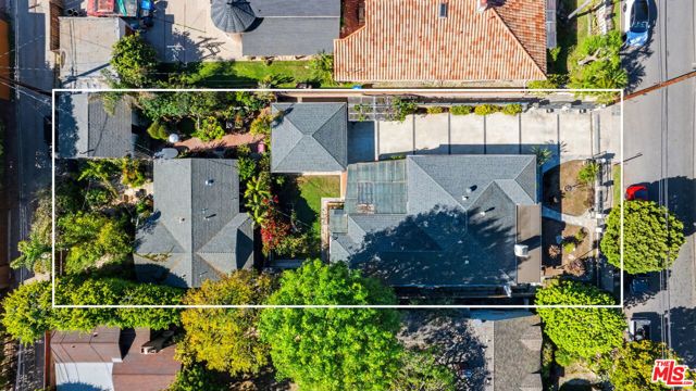 1314 Palms Boulevard, Venice CA: https://media.crmls.org/mediaz/5efdd6de-7876-48ab-91b3-9c1eae158ffe.jpg