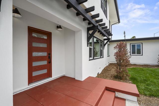 4420 Voltaire Street, San Diego CA: https://media.crmls.org/mediaz/5efdd7f1-e54f-42ba-a2f1-95ac53262819.jpg