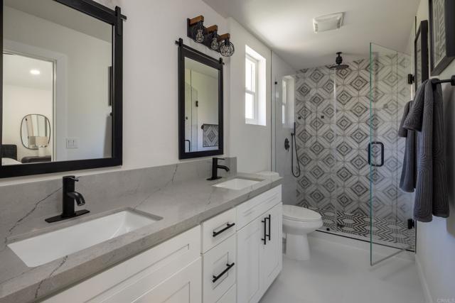1329 Eldean Lane, Oceanside CA: https://media.crmls.org/mediaz/5efe14ec-321a-41d3-afd7-8c33008db027.jpg