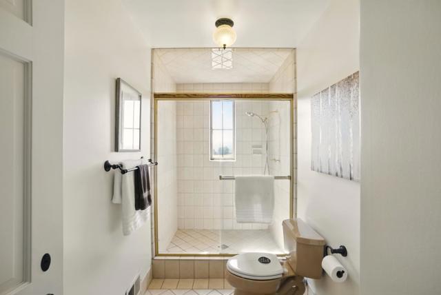 2525 Bridle Path Drive, Gilroy CA: https://media.crmls.org/mediaz/5efe18f0-fc5c-4593-9c4f-114e0e0516c0.jpg