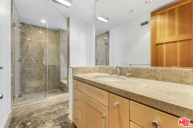 2323 S Beverly Glen Boulevard, Los Angeles CA: https://media.crmls.org/mediaz/5eff2fef-5971-467b-b8d7-a274bded6e96.jpg