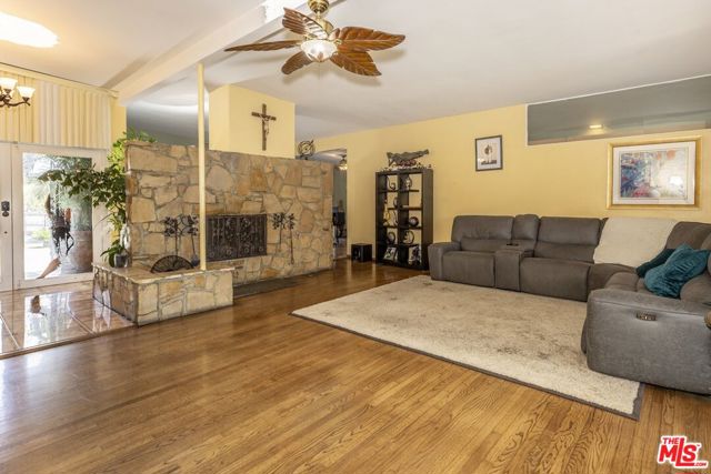 14175 Bergstrom Place, Sylmar CA: https://media.crmls.org/mediaz/5eff59ba-0c3f-4a70-89aa-04778ea6144d.jpg