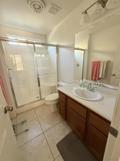3177 Katharine Dr, Escondido CA: https://media.crmls.org/mediaz/5eff9d42-b0fe-467e-9687-1685e5790cc6.jpg