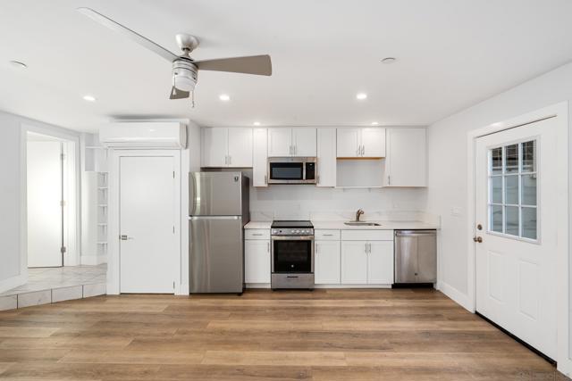 4563 Point Loma Ave, San Diego CA: https://media.crmls.org/mediaz/5f000ca5-25b2-4d41-9a10-20165baa14c7.jpg