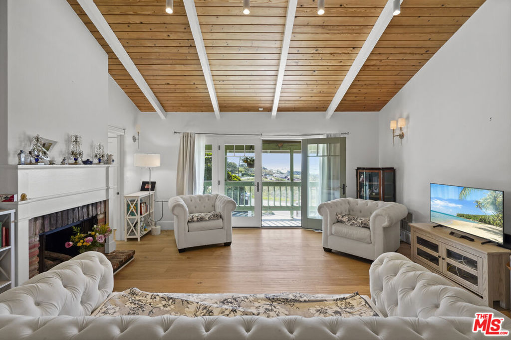MLS #25614281 image #18
