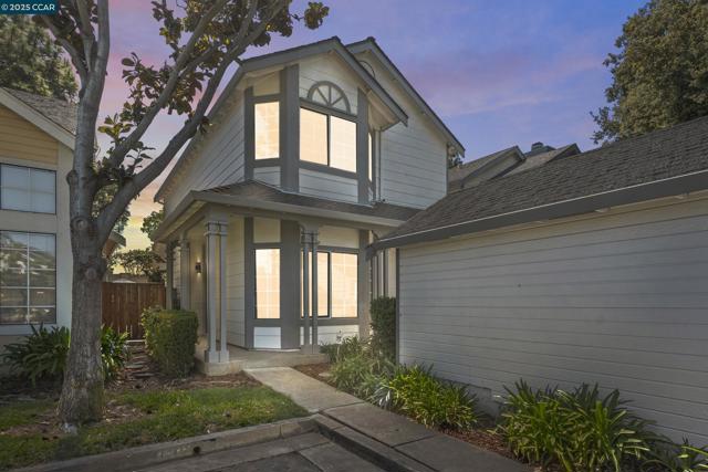 6453 Potrero Dr, Newark CA: https://media.crmls.org/mediaz/5f01497d-7e78-479e-ac54-0d3f33b8233a.jpg