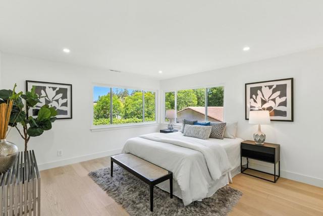 731 Valota Road, Redwood City CA: https://media.crmls.org/mediaz/5f01c14e-2f34-4500-bedd-f32a46eab6f3.jpg
