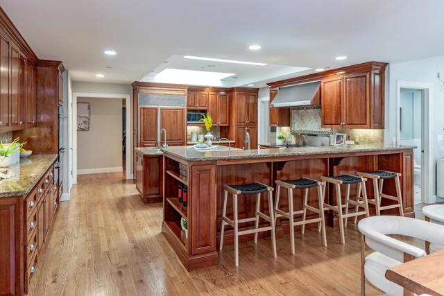 Image 9 of 65 For 14725 Live Oak Lane