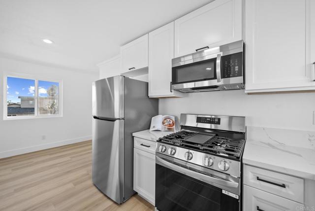 Image 8 of 66 For 378 7th Street