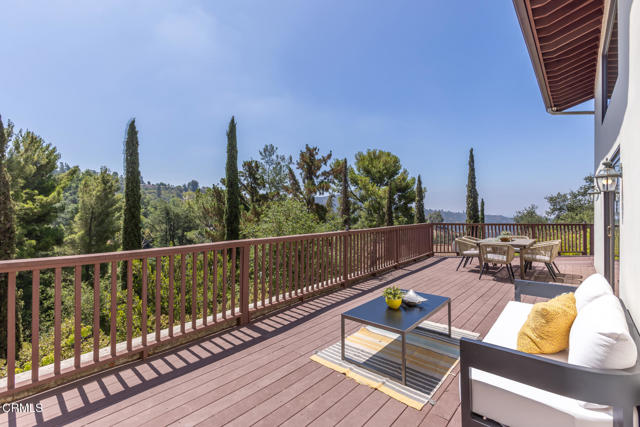 3643 Hampstead Road, Glendale CA: https://media.crmls.org/mediaz/5f03f8fd-06c5-4aed-a58b-f9fa96af0a6c.jpg