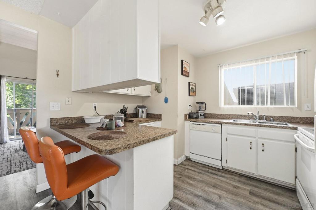 MLS #250042646SD image #13