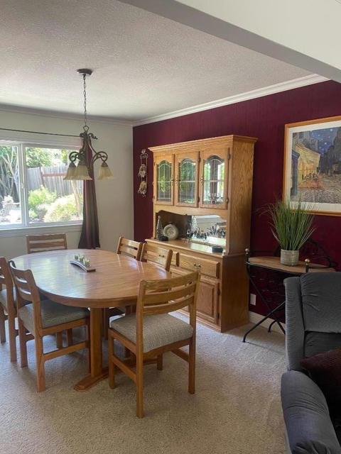 1430 Welburn Avenue, Gilroy CA: https://media.crmls.org/mediaz/5f04a9d4-257f-4e6a-95a8-6ed78bd4893b.jpg