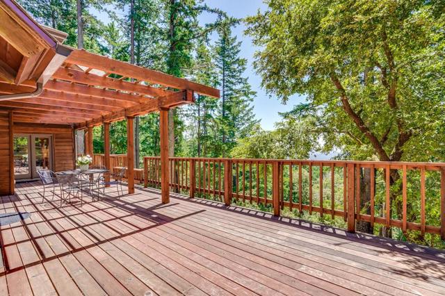 12338 First Fork Road, Los Gatos CA: https://media.crmls.org/mediaz/5f05803c-3b2c-416f-9a58-7e7afec1fb53.jpg