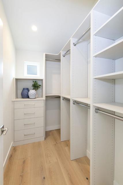 355 30th Avenue, Santa Cruz CA: https://media.crmls.org/mediaz/5f05d517-16fa-4f87-ac29-f65328d3c231.jpg