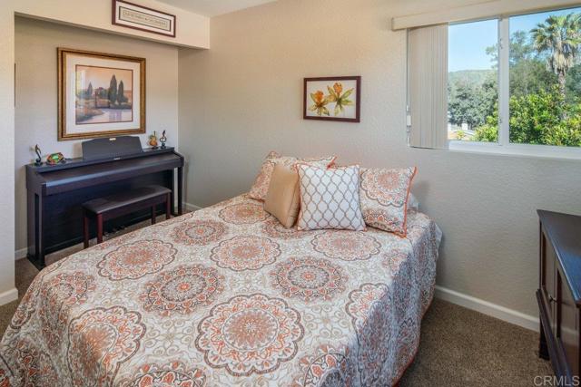 23847 Norte Dr, Ramona CA: https://media.crmls.org/mediaz/5f062393-1fb1-4c3a-a544-e02b1f7f08fe.jpg