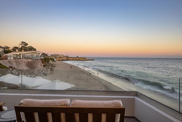 2900 E Cliff Drive, Santa Cruz CA: https://media.crmls.org/mediaz/5f0745f6-ecd5-490a-b31b-72a0a2088210.jpg