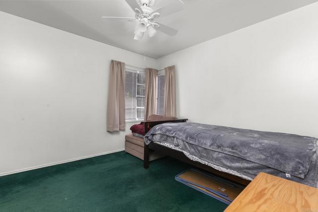 1453 OLIVEWOOD LN, Alpine CA: https://media.crmls.org/mediaz/5f08cee0-fb07-4609-b404-c8627bc964c0.jpg