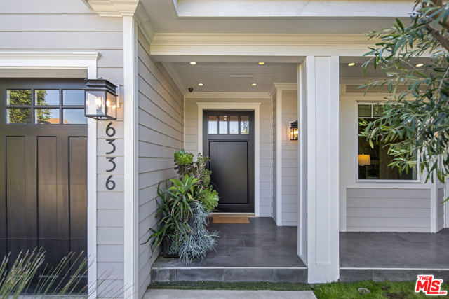 6336 Lindenhurst Avenue, Los Angeles CA: https://media.crmls.org/mediaz/5f09084c-7c2c-41ff-8a83-10b0bcb22f60.jpg