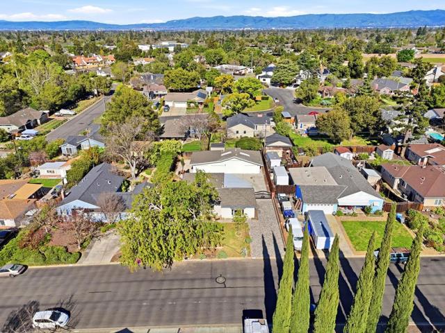 22141 Wallace Drive, Cupertino CA: https://media.crmls.org/mediaz/5f0b2dbb-56bc-4f99-a5e7-d15b1baff742.jpg