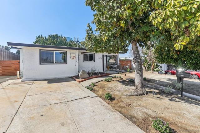 3850 Demus St, San Diego CA: https://media.crmls.org/mediaz/5f0c7e0e-6ba2-4bcd-96f7-0aac347bf88c.jpg