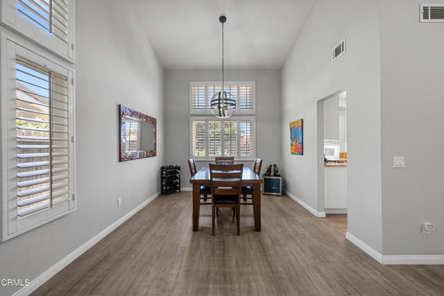 8984 Santa Margarita Road, Ventura CA: https://media.crmls.org/mediaz/5f0cd8db-914c-4f2a-8d1c-85a09bae4f83.jpg