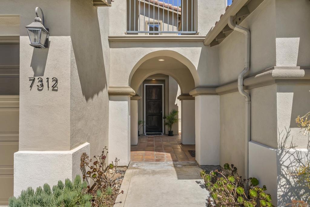 7312 Binnacle Dr - photo 5