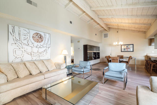 2355 S Gene Autry Trail, Palm Springs CA: https://media.crmls.org/mediaz/5f0f97e4-1cb3-40ff-8556-40943c9f0c7c.jpg