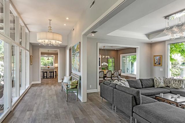 275 Eleanor Drive, Woodside CA: https://media.crmls.org/mediaz/5f0fb784-1018-497c-8354-6f83d1b0cb67.jpg