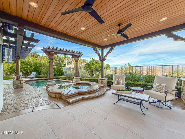 25877 Shady Oak Lane, Valencia CA: https://media.crmls.org/mediaz/5f0fba18-88fa-40d3-8f18-55ecb774432d.jpg