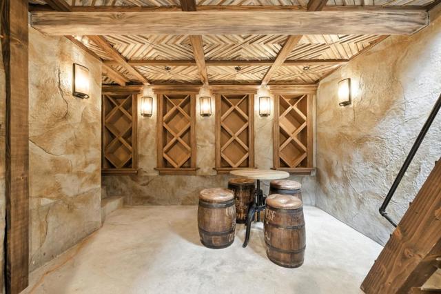 18702 Bear Creek Road, Los Gatos CA: https://media.crmls.org/mediaz/5f0fd4df-7ec7-4936-aa96-4f3caa7fe93c.jpg