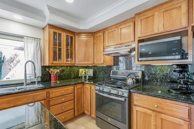 4254 Erie Court, Santa Clara CA: https://media.crmls.org/mediaz/5f1081ee-c1e4-448c-92a1-ab0b708e0121.jpg