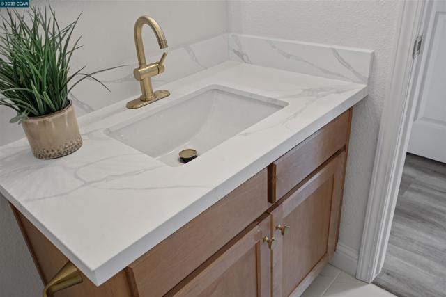 5109 Napa Shore Dr, Fairfield CA: https://media.crmls.org/mediaz/5f118831-e560-4cdb-ac0e-b4ae4f0ef091.jpg